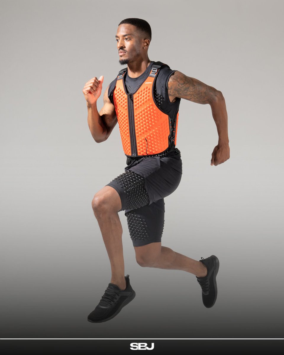 SBJ's tweet photo. .@omorpho_fit, endorsed by @juliojones_11 and @Ajlatom, has released a weighted vest with an inserted NFC tag connecting to your phone 📱

(via @TomFriendWriter)
🔗 https://t.co/d7yzbS8Qwj https://t.co/7C6Xmtsrh5