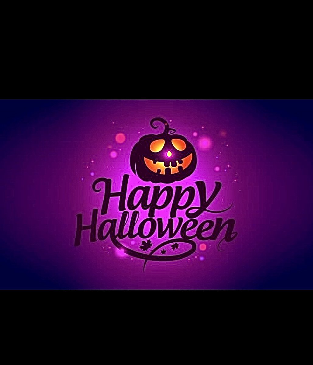 ChisaMarie's tweet photo. Be safe and have fun out there tonight!! https://t.co/wzxJ6iNi52