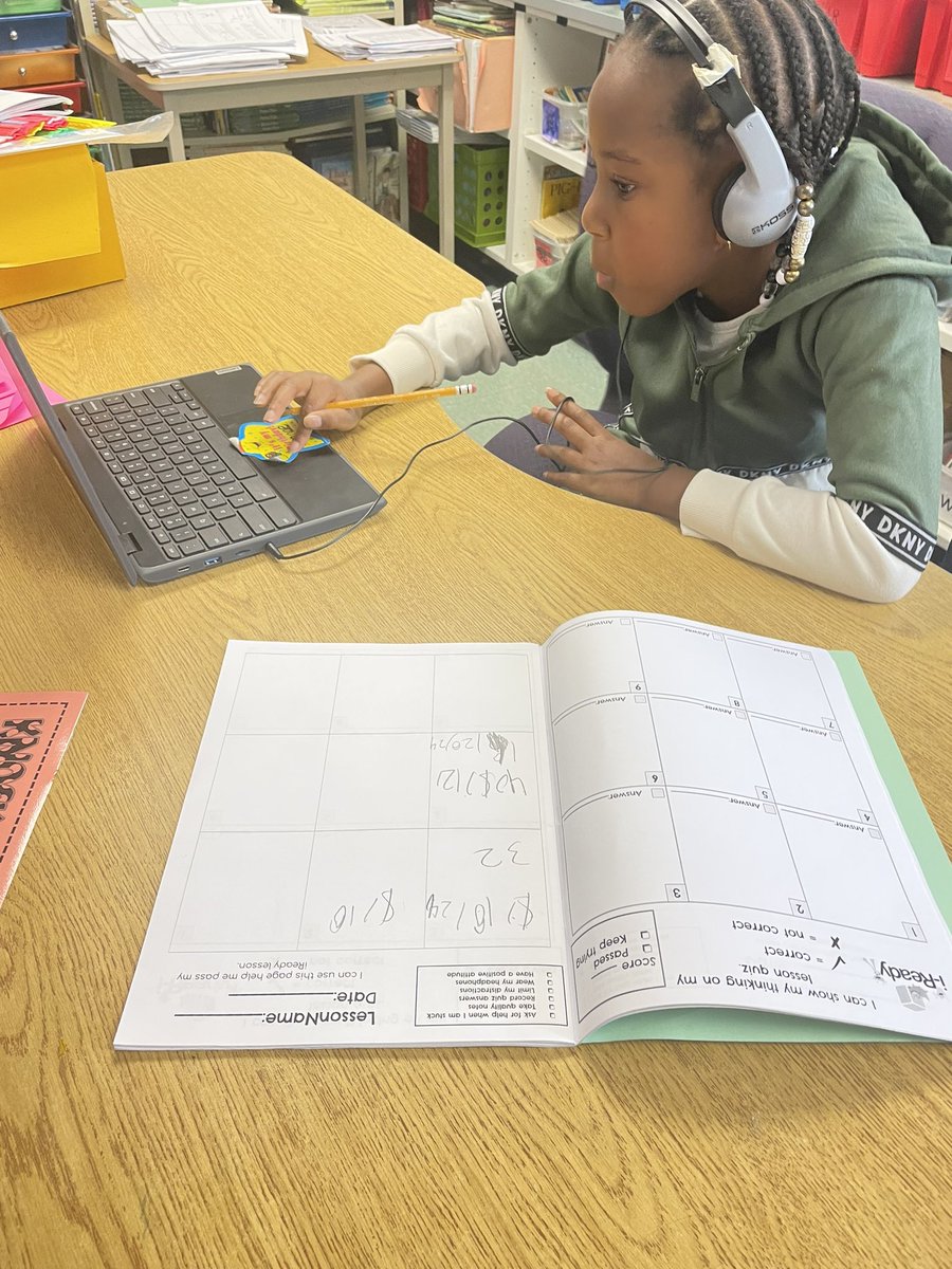 jfpaine's tweet photo. 3rd graders refining their multiplication skills to grow their brains. 💪 🧠 @LongridgeGCSD https://t.co/luPCQXcsJQ