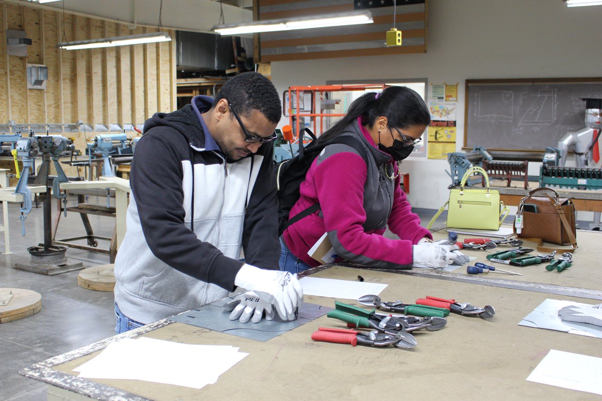 IowaTrades's tweet photo. This week participants of our Cedar Rapids @UILaborCenter Pre-Apprenticeship Program toured training centers. We support programs that prepare Iowans for registered #apprenticeship!
#iowaskilledtrades #iowaconstruction #webuildiowa #buildiowa #preapprenticeship #womenintrades https://t.co/IfhChQJ4vy