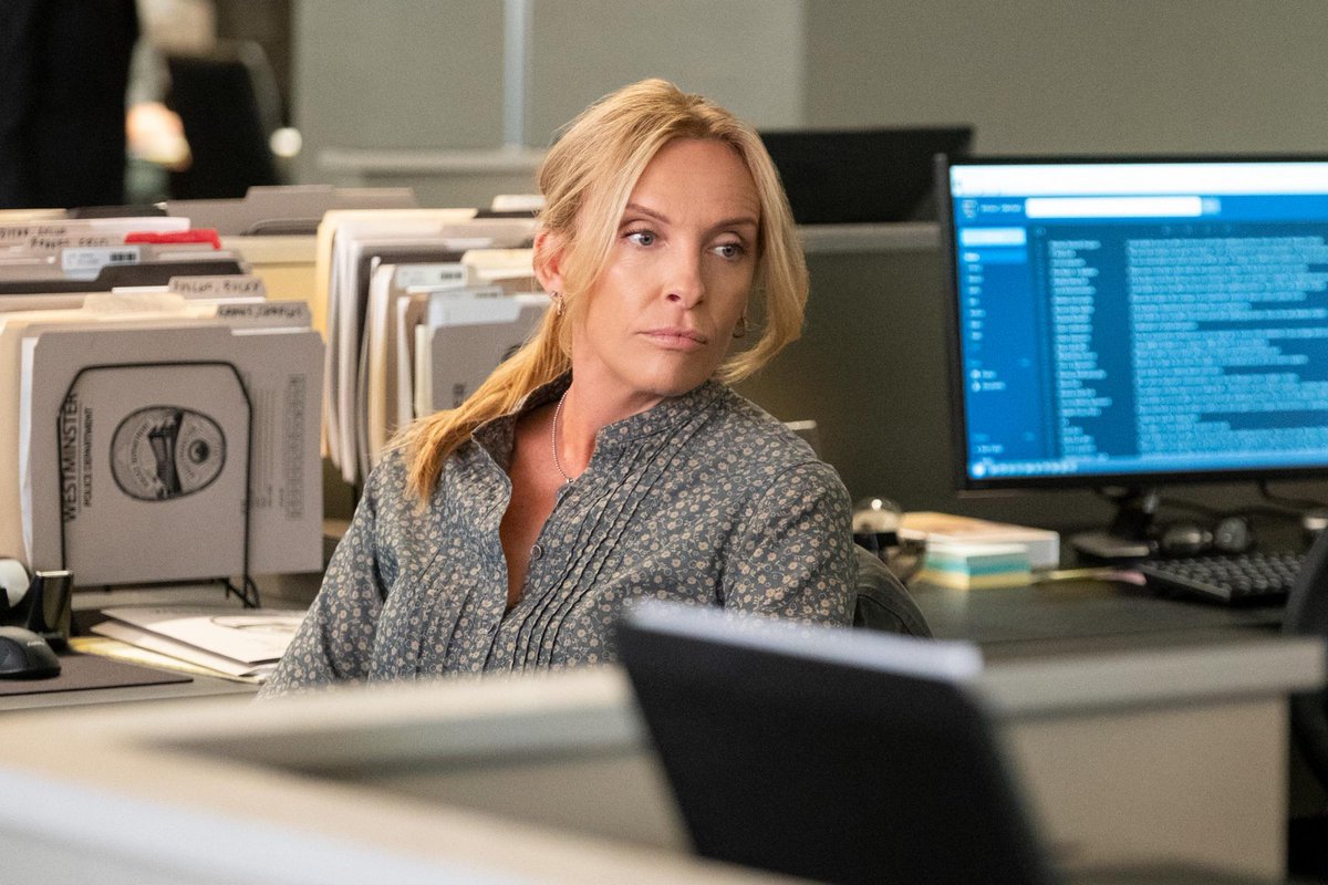 CineEscuadron's tweet photo. Hoy festeja sus 50 años la actriz australiana Toni Collette
Actuó en: Hereditary, Sexto Sentido, Inconcebible, Pequeña Miss Sunshine, etc https://t.co/EAnhqxKSdO