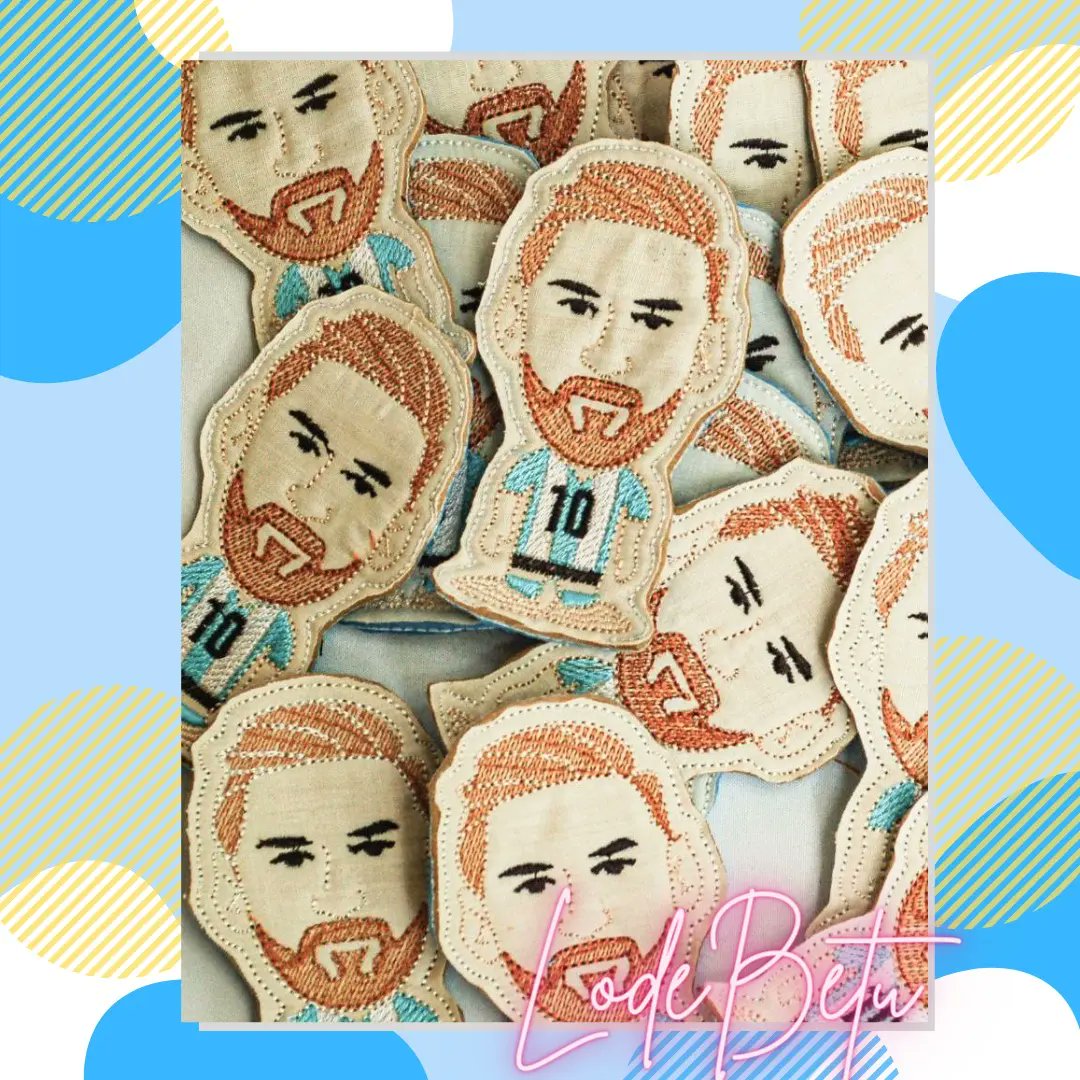 Y no no voy a pedir plata, les agradezco pero prefiero si me ayudan con un RT a ver si tengo mas ventas y pago la tarjeta que revente anoche en el hospital veterinario (10 lucas) 

Titeres de dedo del mundial 
$500 cada uno 
Ig: @lodebetus