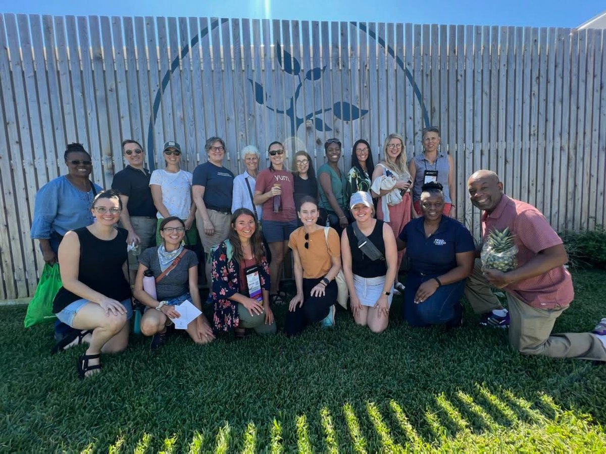 HENDPG's tweet photo. We had such a good time at FNCE® during our farm tours! Check out some of our highlights!

#fnce #hendpg #eatrightPRO #Dietitians #RDNs #rd2be #farmtour #farming https://t.co/Tc8REOOGlb