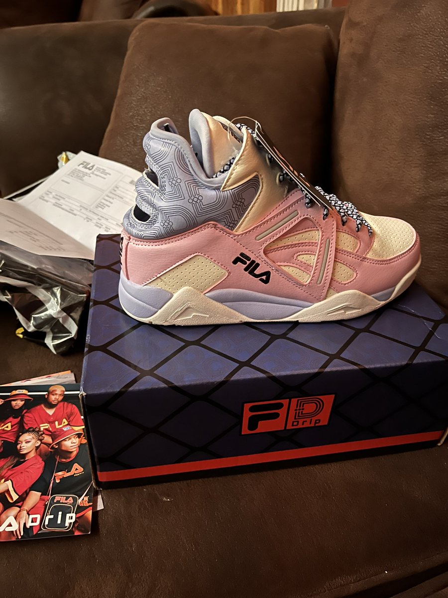 cecilia_pholo's tweet photo. My babies just got delivered!!🥵🔥🥰 @LekauSehoana @DripSportif @Fila_RSA #FilaXDrip https://t.co/dZVgMB2QMh
