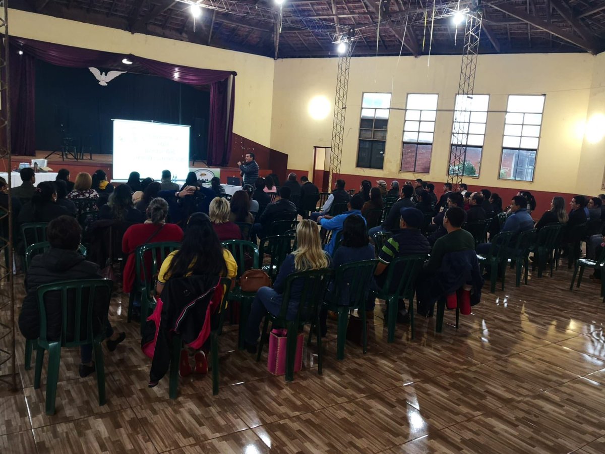 petta08's tweet photo. Muchas gracias a la Asociación de Educadores de NATALIO-Itapúa por abordar temas importantes para nuestra educación. 😃🙌🏼 https://t.co/RpvjgWTZI6
