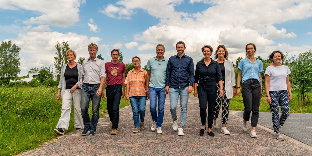 Nieuwe collega gezocht! Vind jij ook dat politici en beleidsmakers meer aandacht moeten besteden aan wandelen en wil je daar een actieve rol in vervullen? 🥾 We zijn op zoek naar een lobbyist. 
Bekijk #vacature 👉 ow.ly/FAKR50LqHEe