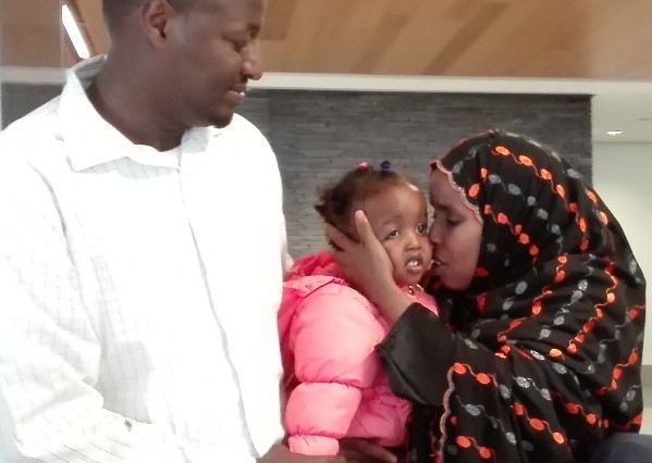 🗨️ «Le plus difficile pendant nos missions, c’est de gérer le stress des réfugiés. Ils ont tout quitté et ils ne savent pas vraiment ce qui les attend dans leur nouveau pays». Cette année nous avons convoyés plus de 700 réfugiés vers leurs pays d’accueil ...  <a href="/UNmigration/">IOM - UN Migration 🇺🇳</a>