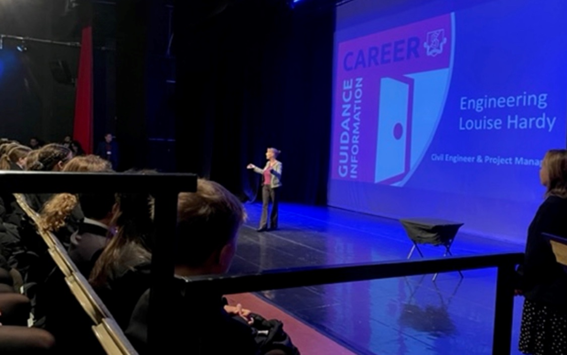 SandCareers tweet media