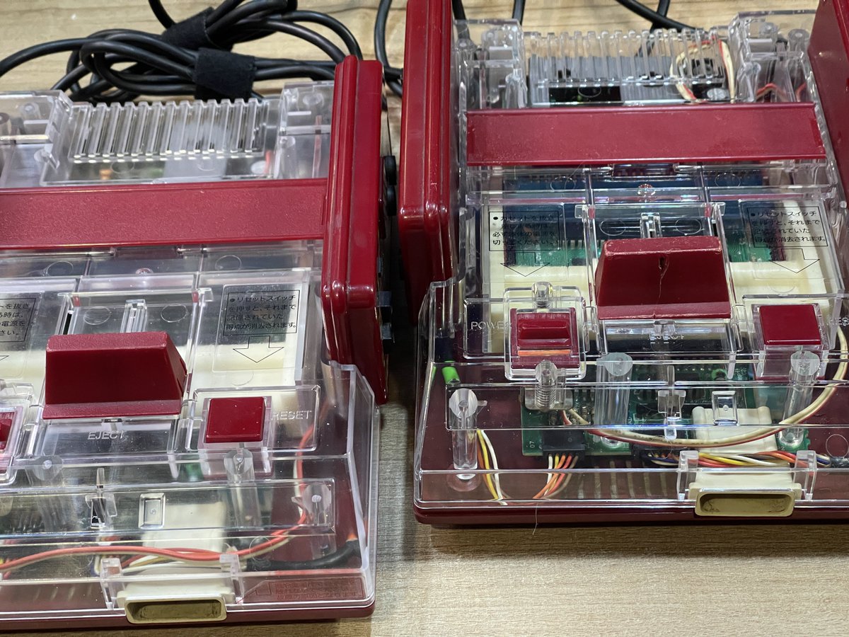 RgRDev's tweet photo. Super clear transparent shell for Famicom on the right side, the left one was the previous test version. Should be almost ready now for whole batch production. 

The only chance for super clear version over here: https://t.co/bIwoURQeLn

#nintendo #famicom #transparentshell https://t.co/IOjqIKV6B5