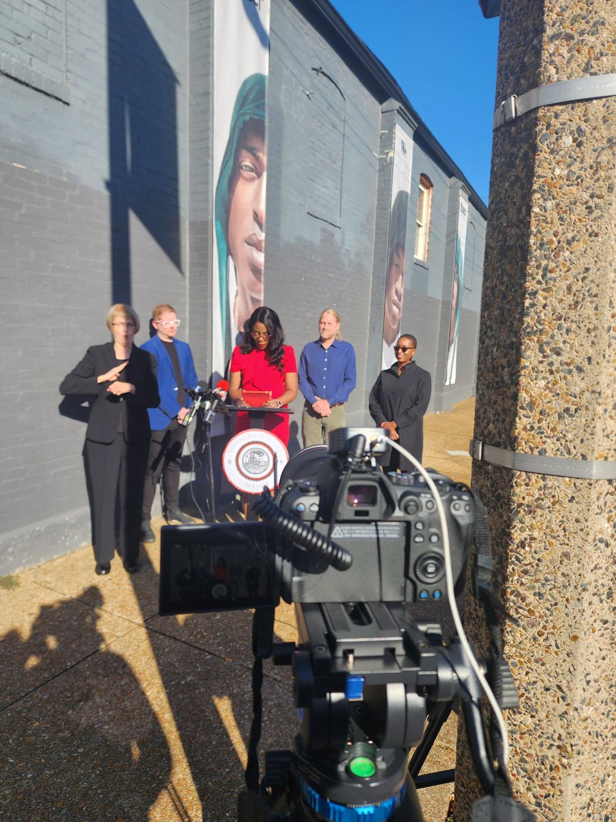 RACStLouis's tweet photo. The big reveal: RAC will receive $10.6 million in ARPA funding from St. Louis City! #stlarts #startists https://t.co/lA42jlv4dF