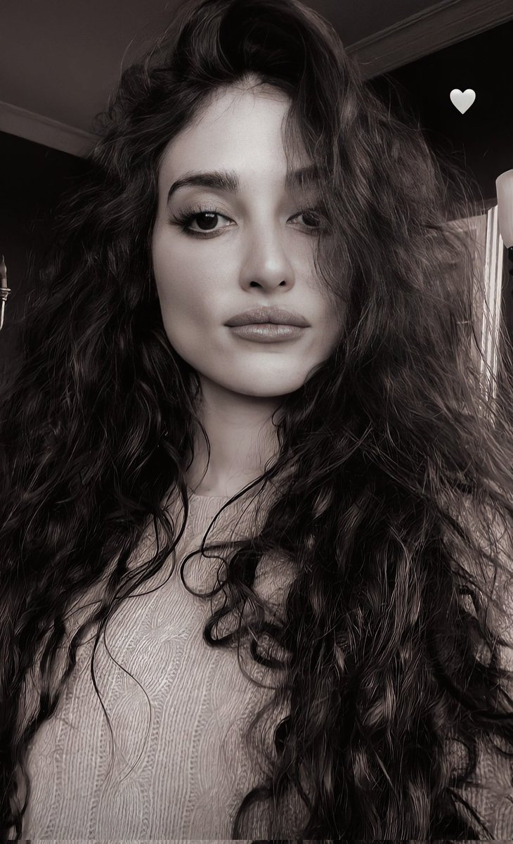 Melike İpek Yalova Pics (@melikeipekypics) on Twitter photo 