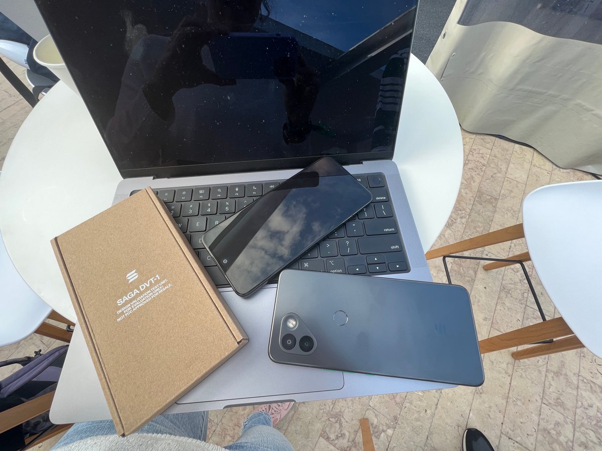 solanamobile's tweet photo. Are you building a mobile dApp? Are you at @hackerhouses Lisbon? 

Catch us on stage at 16:30 today to find out how you can test your dApp on Saga while you're here 📱🛠 https://t.co/yYfMEKTz6U