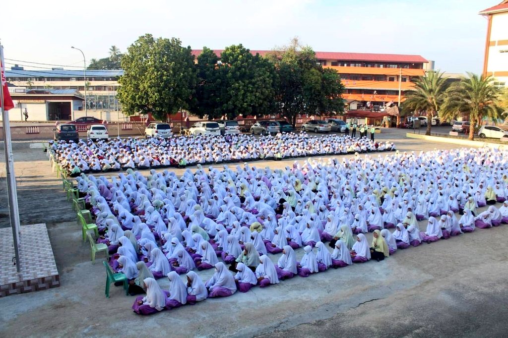 mmpmofficial's tweet photo. 10 OGOS 2022 BERSAMAAN 12 MUHARRAM 1444H

 CERAMAH MAAL HIJRAH 
"IKTIBAR HIJRATUL RASUL &amp; PELANCARAN SAHABAT MASJID"

PENCERAMAH,
USTAZ WAN FATHEE BIN WAN ABDULLAH
 (PEMBANTU TADBIR LATIHAN YAYASAN AMANAH TOK KENALI)

#mewujudkanbiahsolehah
#mmpmdihati
#BelajarUntukBerbakti https://t.co/PKTgujfGCC