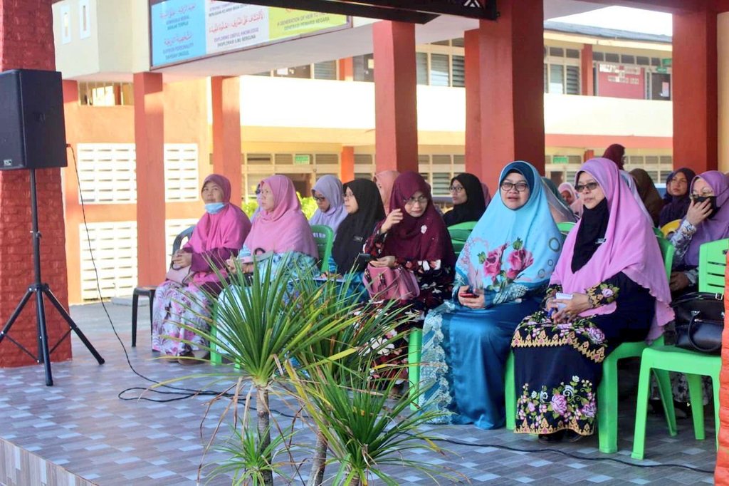 mmpmofficial's tweet photo. 10 OGOS 2022 BERSAMAAN 12 MUHARRAM 1444H

 CERAMAH MAAL HIJRAH 
"IKTIBAR HIJRATUL RASUL &amp; PELANCARAN SAHABAT MASJID"

PENCERAMAH,
USTAZ WAN FATHEE BIN WAN ABDULLAH
 (PEMBANTU TADBIR LATIHAN YAYASAN AMANAH TOK KENALI)

#mewujudkanbiahsolehah
#mmpmdihati
#BelajarUntukBerbakti https://t.co/PKTgujfGCC