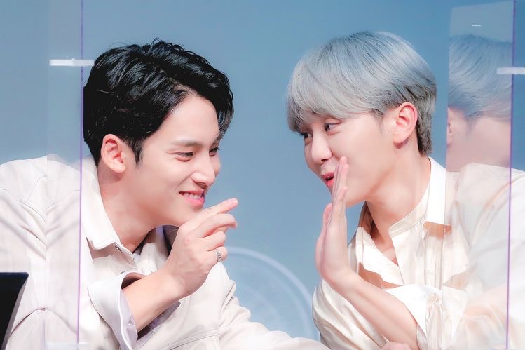 bboogyus's tweet photo. a thread of viral gyuboo videos on twitter 👍 https://t.co/TVlWaQeYCv