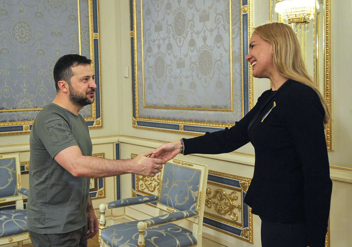 Kadri Simson (@kadrisimson) on Twitter photo Thankful for an incredibly important dialogue on #energy with President <a href="/ZelenskyyUa/">Volodymyr Zelenskyy / Володимир Зеленський</a> today.
Winter is coming & 🇺🇦 needs our internationally coordinated help.
Funding is just one part of the challenge, with finding the right equipment & delivering it swiftly being the others. Thankful for an incredibly important dialogue on #energy with President <a href="/ZelenskyyUa/">Volodymyr Zelenskyy / Володимир Зеленський</a> today.
Winter is coming & 🇺🇦 needs our internationally coordinated help.
Funding is just one part of the challenge, with finding the right equipment & delivering it swiftly being the others.