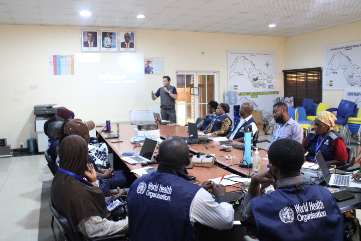 KwaraOnTop's tweet photo. Security is everyone's business, the UNDSS engaged and re-orientate the WHO Kwara field office staff and others on security awareness at the workplace, home, and the field @WHONigeria @WMulombo @Zeenahzeenat @ChimbaruAlex @CWarigon https://t.co/u4EW4fmCvv