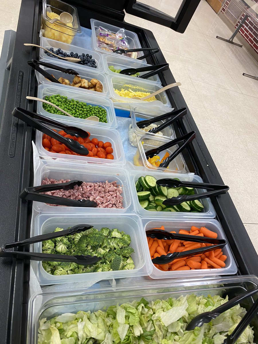 What’s on the menu at Woodlands today.  It’s crouton day! #thewoodlandsway #onehuron #tigerpride #schoollunch