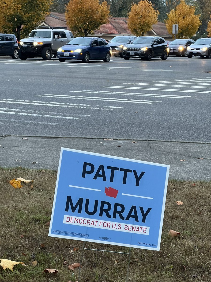 KristineMReeves's tweet photo. Up and at ‘em this AM 🪧 👋🏽 to our neighbors! We are ONE WEEK away from 🗳 being due! Get them in the mail or drop them at a ballot box near you! #7days #workingmom #ittakesallofus #rightfitfederalway https://t.co/arxgYAc2jI