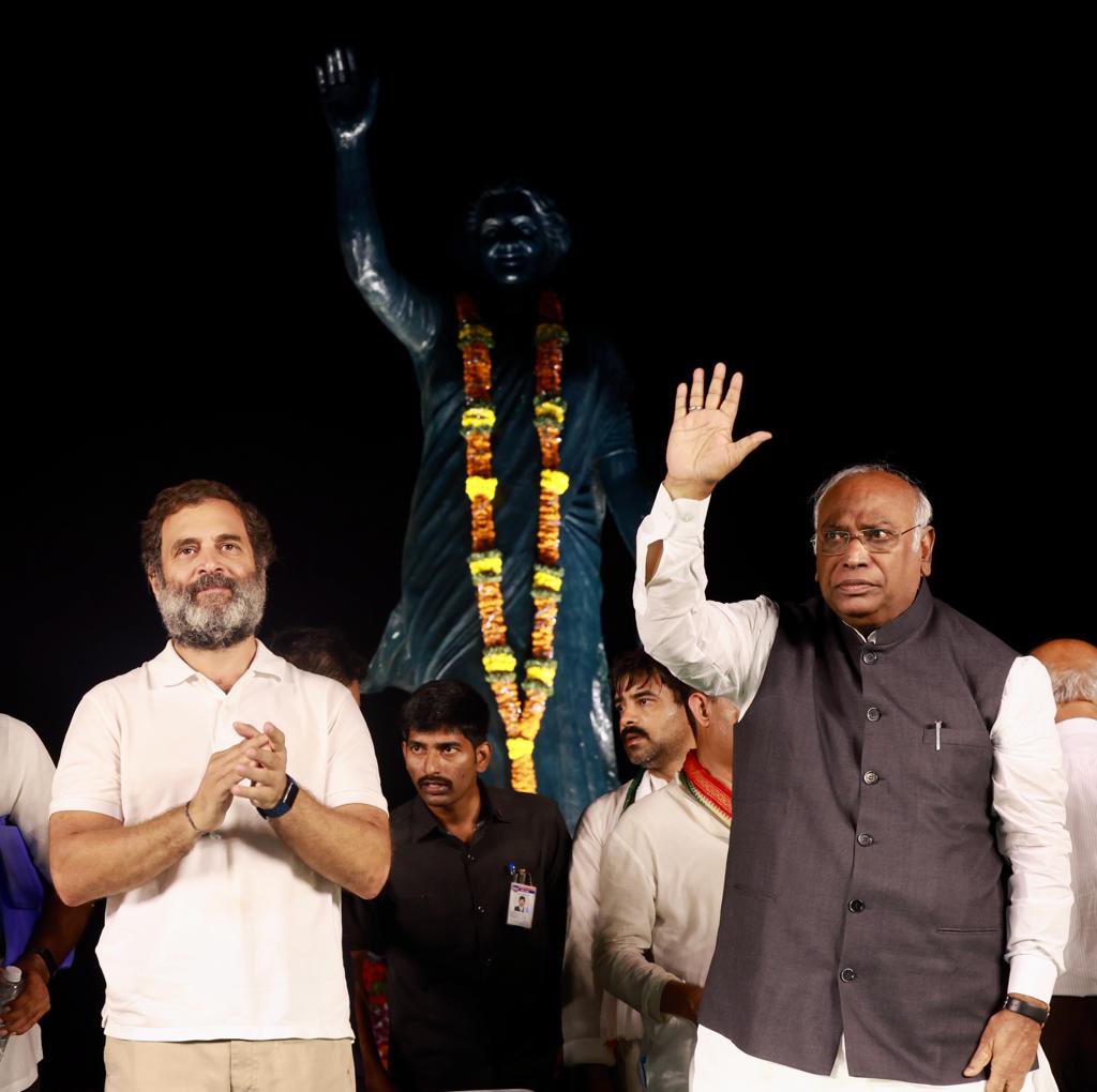 kharge's tweet photo. Every step and every voice matters. We all should come together for an equal &amp; empowered India.
We all strive to restore the nation’s unity &amp; harmony for the glory of India.

Joined @RahulGandhi ji in the #BharatJodoYatra in Hyderabad, today.

@revanth_anumula https://t.co/npvOUsoOux