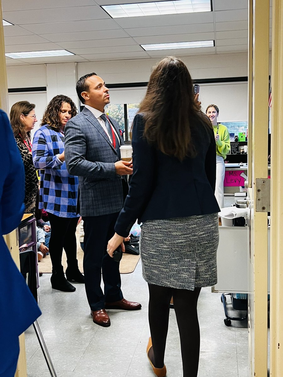 Diamond_Mad27's tweet photo. Thank you @MsHarrisonPCSD for opening your building doors and welcoming our Elmsford friends to visit classrooms and serve as a thought partner 💙❤️💙 #peekskillstrong
@PeekskillCSD @RebeccaAvilesR1 @realeduleader @kproctor1517 https://t.co/aJuF5ZTnrz