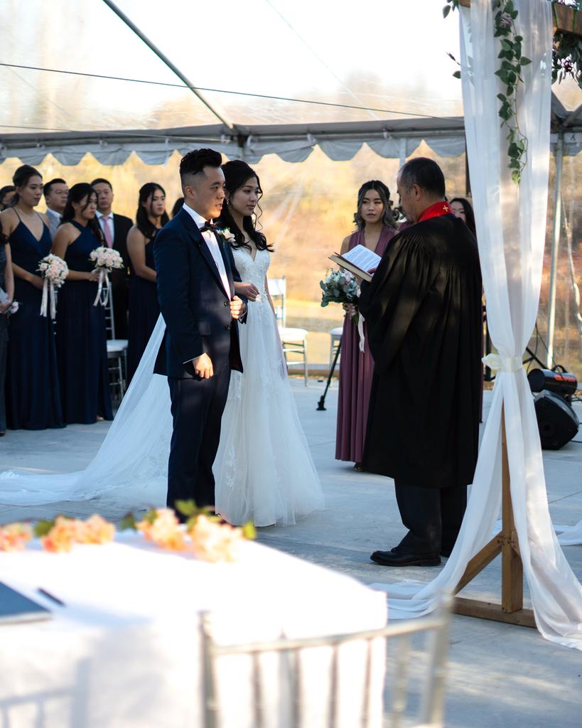 Mount_Alverno's tweet photo. Huesen &amp; Rianne – We're so glad you chose us to host your wedding at The Mount! We had a great time celebrating your day with you and your family. Thanks for trusting us with such a special event. Hope that you enjoyed the experience and we wish you all the best! https://t.co/tX2yO9Dc58