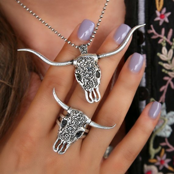 byhappygolicky's tweet photo. https://t.co/mBips3Ovog ~ 

#westernjewelry #jewelry #necklace #happygolicky #handmade #handmadejewelry #skulljewelry #steernecklace #shopify #etsy #smallbusiness #owner #worldwidesales #USAsales #southwesternjewelry #southwestern #happygolickyjewelry #

https://t.co/bTNuQWmpqs https://t.co/QV3DYxKRPW