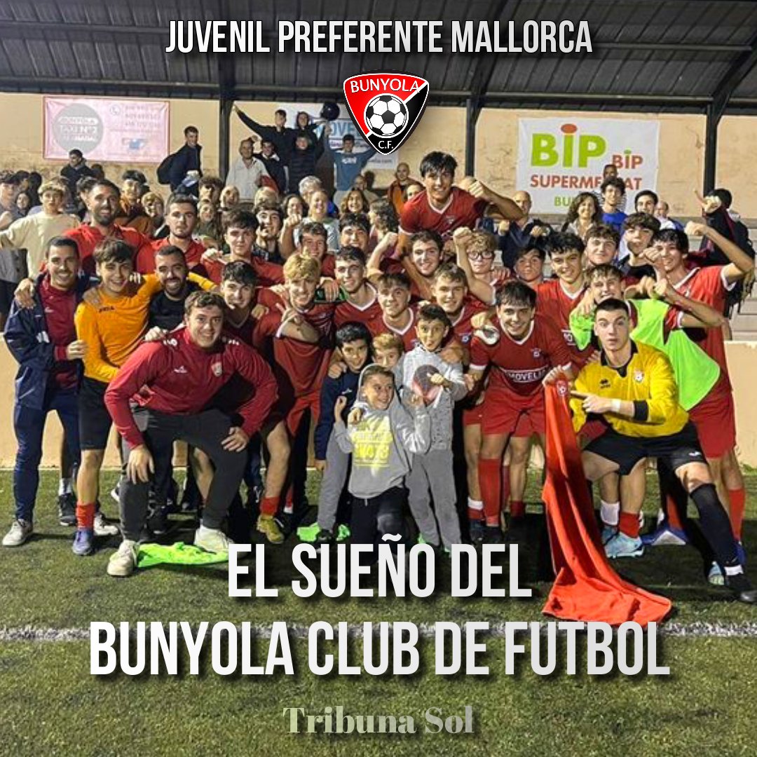 Tribuna_Sol's tweet photo. 🔴 El Juvenil A del @BunyolaCF lleva un camino ascendente imparable: Dos promociones de categoría de forma consecutiva... y actualmente es el líder en solitario del Grupo A de Juvenil Preferente Mallorca

✅ Lleva pleno de victorias: 8/8, con 34 goles a favor

#TribunaSol https://t.co/f4zegzgX1b