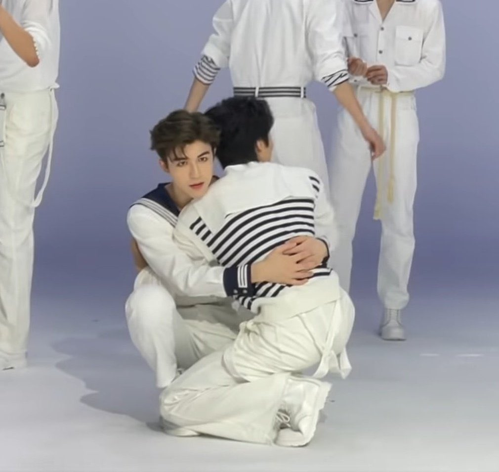 Moo_Mint's tweet photo. น้องแพท กับ หลินโม่ น่ารักกันมาเสมอ
น้องแพทชอบกอดพี่โม่อย่างที่เคยบอก พี่โม่ก็อ่อนโยนกับน้องเสมอเลย 💖

เอ็นดูเจ้าเด็กน้อยทั้งสอง👦🏻👦🏻🤏🏻 https://t.co/oPjpQqyIfQ
