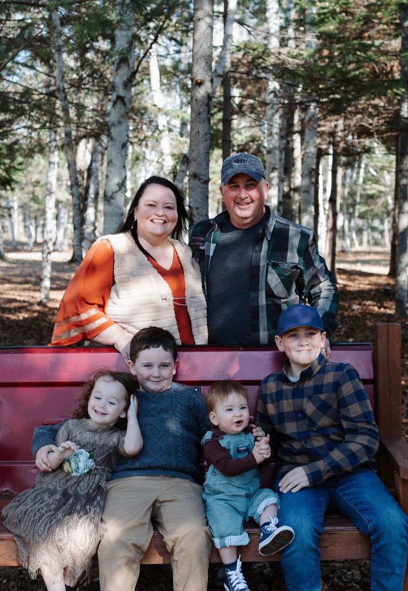 HallihanNancy's tweet photo. It’s been a while having all my kids and grandkids together. I’m loving it https://t.co/Z7HQ7908oL