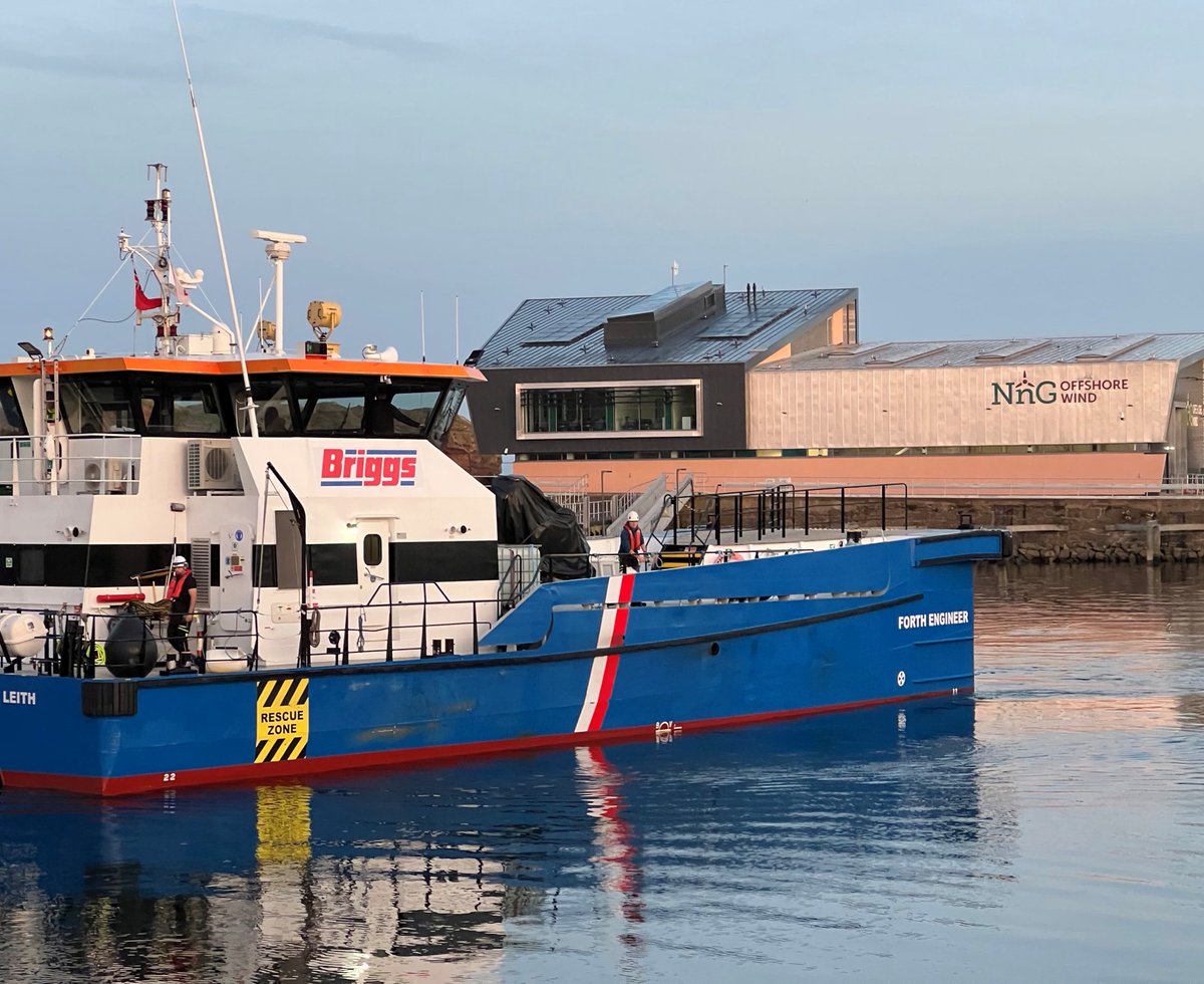 briggsmarine's tweet photo. The Forth Engineer captured on standby at @nngoffshorewind marine base.

#offshorewind #crewtransfer #nngoffshorewindfarm #ctv https://t.co/7dFDdkgg1c