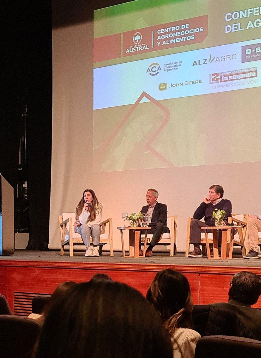 Nuevos modelos de negocios del agro habilitados por la tecnología, la monetizacion de los datos, drivers de sustentabilidad climática, adaptación del productor a la tecnología digital y al cambio climático <a href="/Cam_Peti/">Cami Petignat</a> <a href="/UnivAustral/">Universidad Austral</a> #ConferenciaNacionaldelAgro