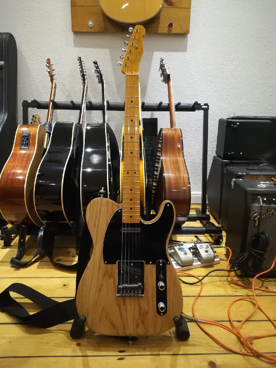 It's #teletuesday! Time to share your favorite pics with us. Here’s ours, sent in by Martin K. This beauty is strung with our NANOWEB 10-46 strings. #elixirstrings #elixirtheoriginal #guitarplayer #guitarplayers #guitarstrings
