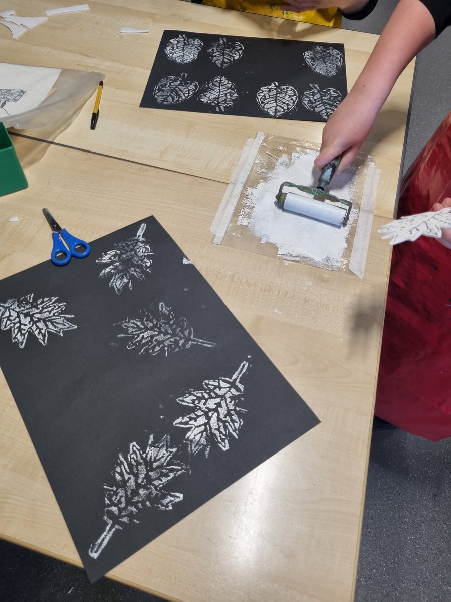 1G have been learning how to create Pattern using a Polyprint 🎨👏 the detail in these are amazing and they have all worked so hard on them! Can't wait to show off the final pieces 🙌 <a href="/stbenedictsren/">St Benedict's High School</a>