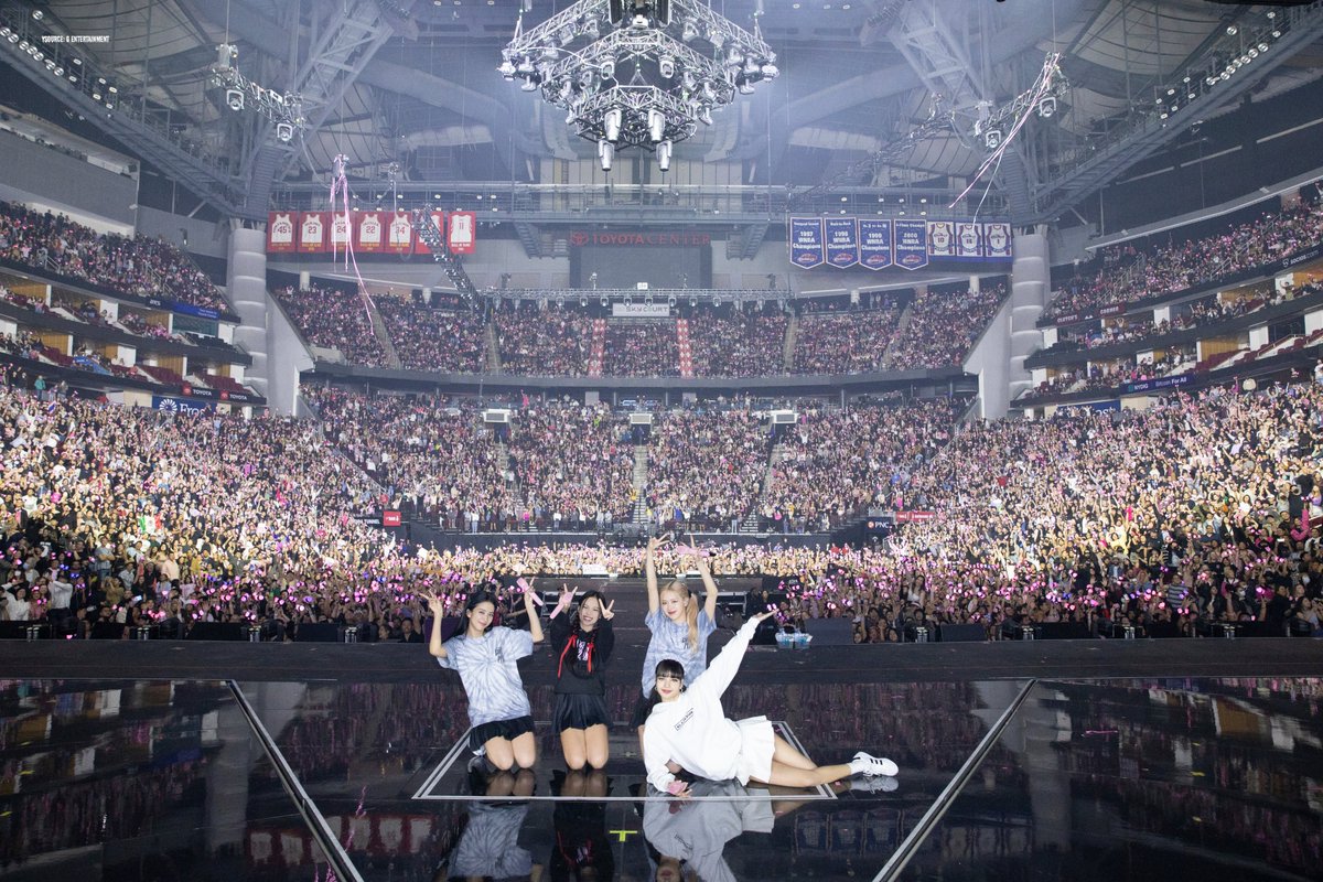 GreatDayHouston's tweet photo. Houston #BLINKS! Did you see #BlackPink in concert this past weekend at the @ToyotaCenter? 

We want to see your looks! Drop a pic below 🖤💗

#BlackPinkinHouston_Day1 #BlackPinkinHouston_Day2  #BLACKPINK_WORLDTOUR   #BLACKPINKinHouston 
📸: YG Entertainment https://t.co/rA7bJLZHjy