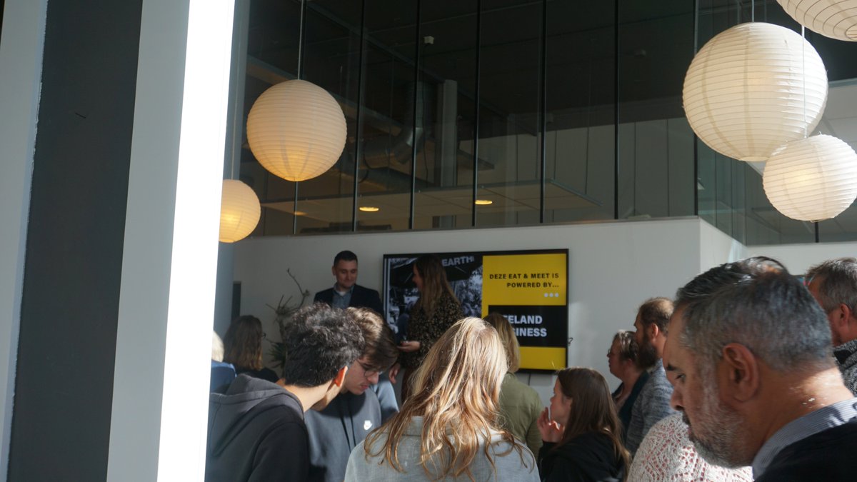 ZeelandBusiness's tweet photo. Vandaag hebben we genoten van een geslaagde eat & meet #netwerklunch bij @Dockwize in #Vlissingen, waarbij iedere #ondernemer en #professional welkom was. Het was gezellig en hopen jullie 15 december bij het laatste #netwerkevent van 2022 weer te zien!
#zeeland https://t.co/avTft9Hyd1