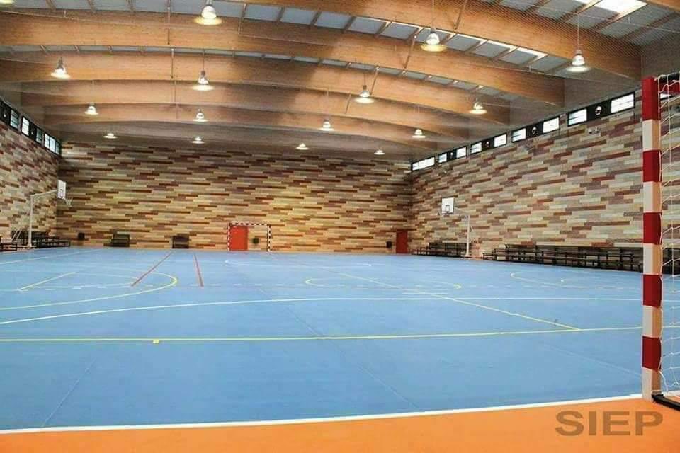 Jorgebuxade's tweet photo. Les presento el nuevo Centro Penitenciario Málaga II. 

La “política” penitenciaria de este gobierno es criminal; condenando al conjunto de los españoles, buenos, trabajadores, honrados. Desde los indultos a los golpistas y las excarcelaciones hasta las cárceles 5 estrellas. https://t.co/F9hYb721Gh