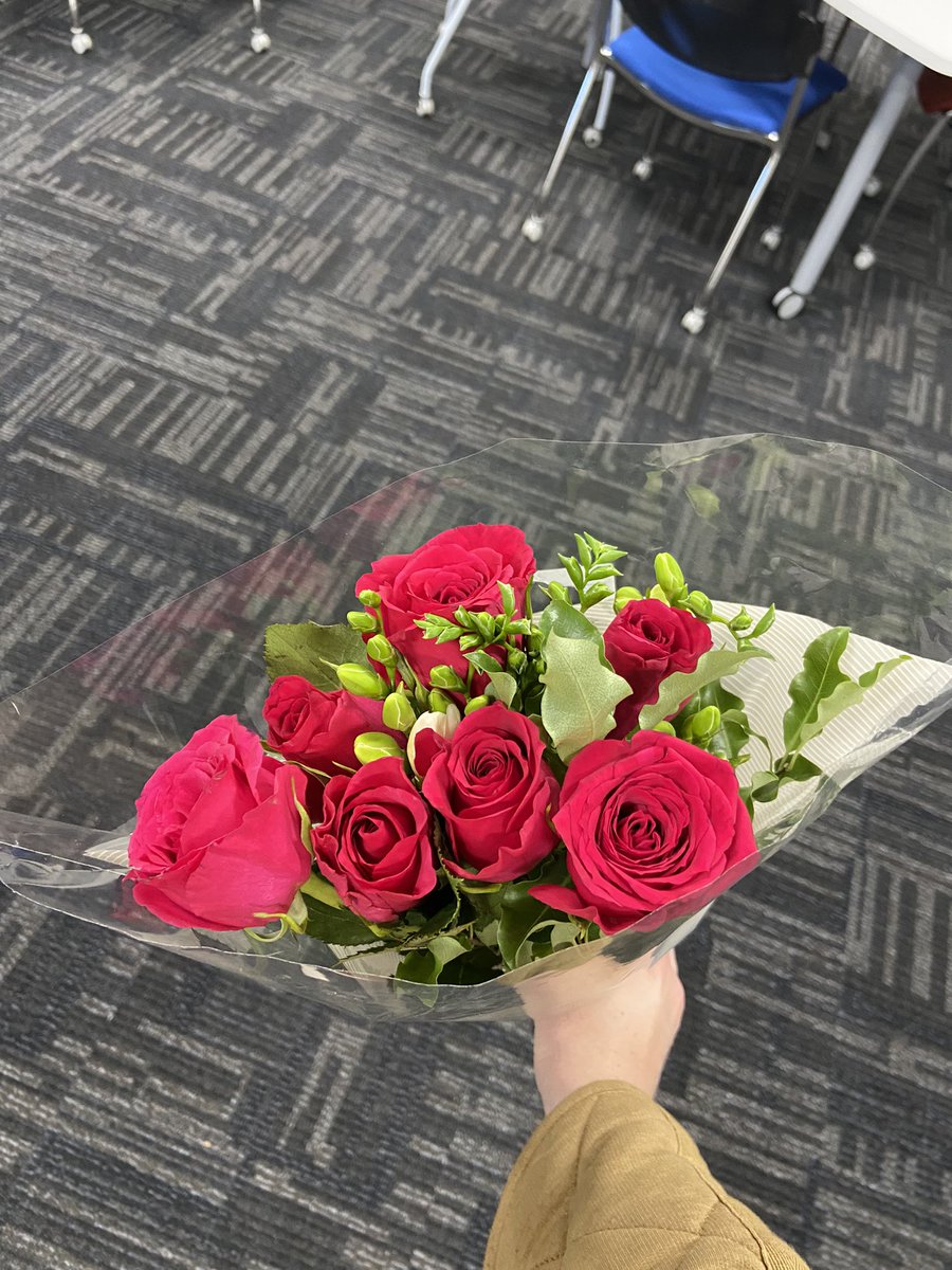 ScienceHeys's tweet image. Today I received a bunch of flowers from one of my first year students, for national teacher day in their home country! 🥰