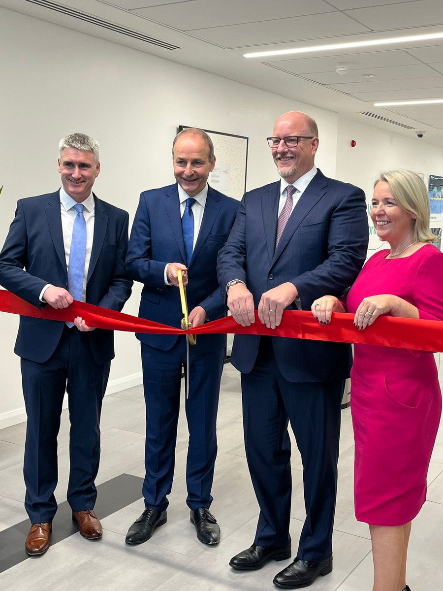 Delighted to visit ⁦@MSDInvents⁩ new Biotech manufacturing facility in Swords, a company with a legacy here stretching back 50 years. This investment a vote of confidence in Irish innovation. Wish all the team here every success in the years to come.