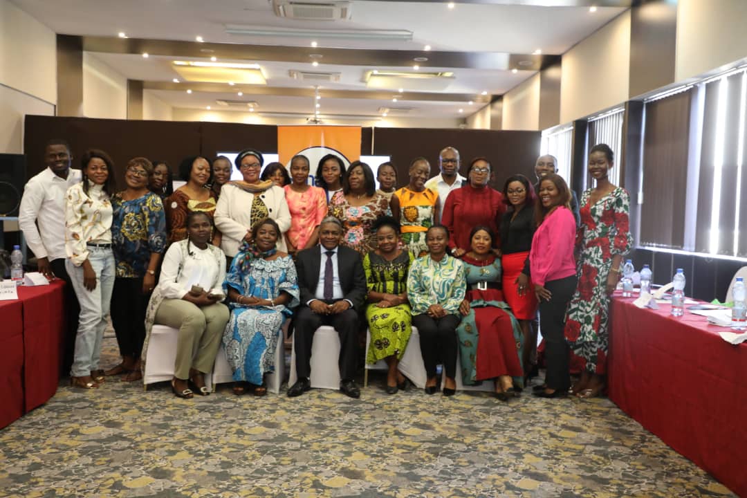 AFEAC_RDC's tweet photo. Atelier sur La CVTA à l'intention des membres de l'AFEAC (association des femmes avocates de la Rdc )
Hôte Royal Kinshasa.
Le 24 octobre 2022. @IpasOrg @MakokiYaMwasi @Presidence_RDC @SwedeninDRCongo https://t.co/5FoYjg0gCJ