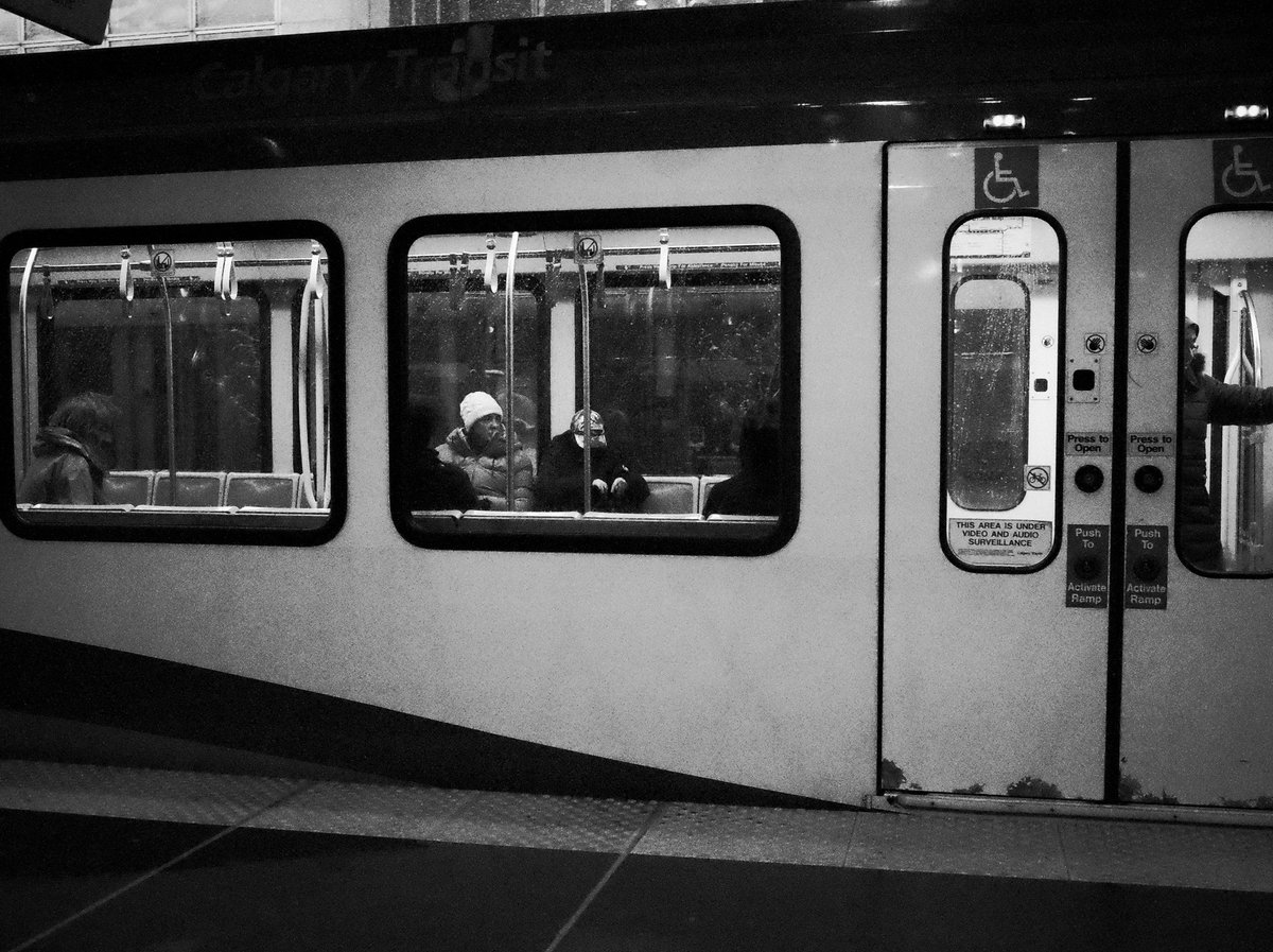 StreetScotty's tweet photo. #StreetPhotographyTribe #StreetHunters  #thestreetphotographyhub  #Streetleaks #CityGrammers #streetsincanada  #urbanstreetphotogallery #blackandwhitephotography  #streetphotographersinternational #ricohgr2 https://t.co/tarynYDfk4