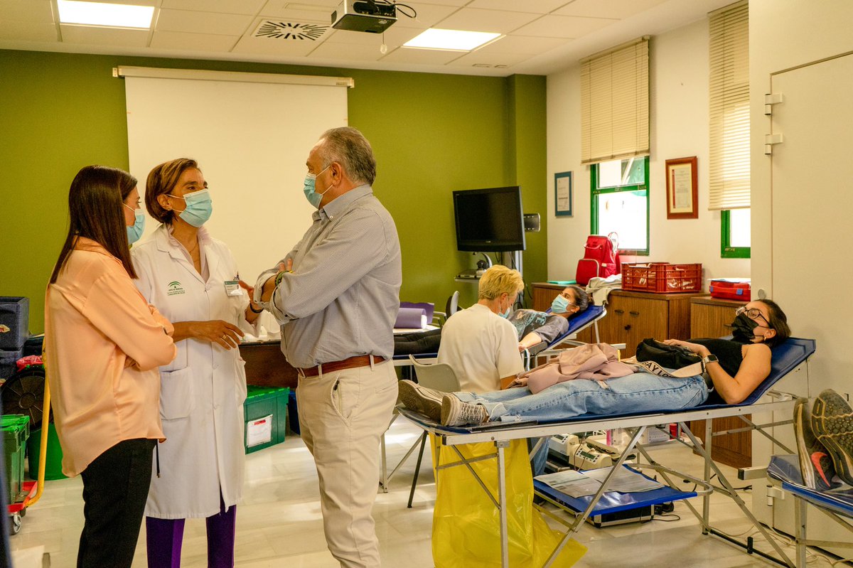 RBetisFundacion's tweet photo. ¡Béticos, béticas! 💚

Ampliamos la campaña Dona en verde  💉🩸 Podrás donar sangre también este jueves de 9:00 a 14:00 horas en @donantessevilla  🙌

¡Recuerda que podrás llevarte una entrada gratis para el partido contra el @HJK_Helsinki y otra a precio reducido! 👌⚽️ https://t.co/Y839C06MVe