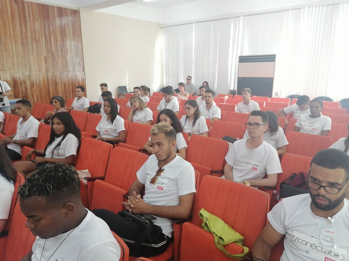 #FEUdeCuba ✊🏽🇨🇺 ||  IV Encuentro Nacional de Prensa y Comunicación Conéctate 2022.

Espacio de intercambio para #Revolucionar la Comunicación de la organización en camino a su #10CongresoFEU🤩.

#SomosFEU
#CentenarioFEU