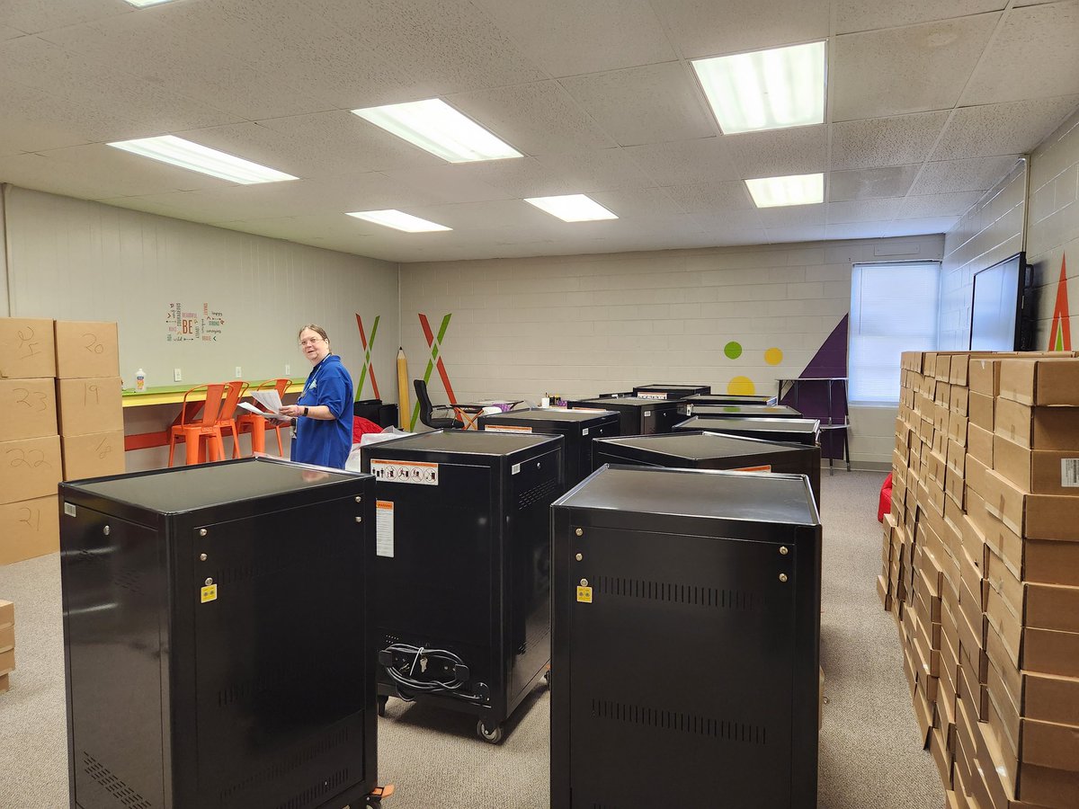 FCPS Technology Dept. tweet media