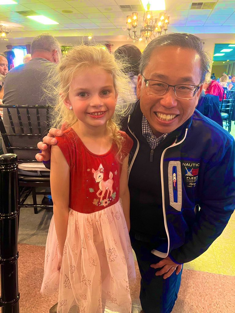 AllanFungRI's tweet photo. “All the ingredients are there for the right kind of Republican to win that district, &amp; Allan Fung is the right kind of Republican.” - @BrownUniversity’s @profwschiller https://t.co/tMOzNYa1DA