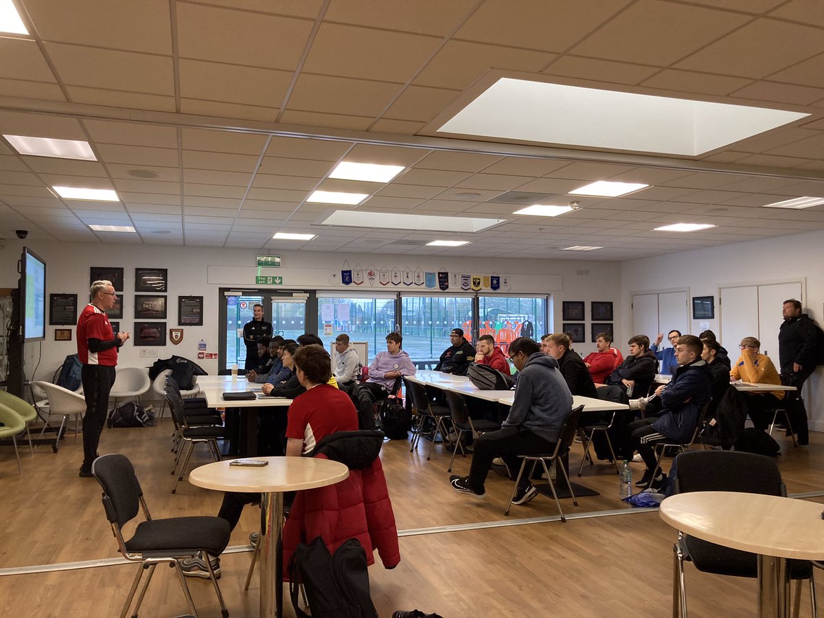 SolentCoachEd's tweet photo. As coaching week continues, so do the opportunities for students to connect with the industry. Many thanks to staff at @SouthamptonFC &amp; @Pompey for allowing our students the chance to experience academy coaching, Talent ID, Scouting &amp; Recruitment @SolentUni @Football_BSc https://t.co/zxgdNjRWNL
