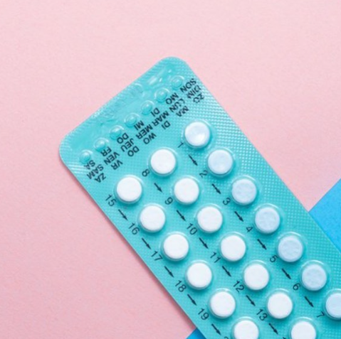 get_beli's tweet photo. So, you’re ready to kiss that birth control bye ✌️, but when should you start taking a prenatal?

What both biological parents do 6 months before conception helps prepare for everything 👏 to 👏 come 👏 https://t.co/qMREsJb798
