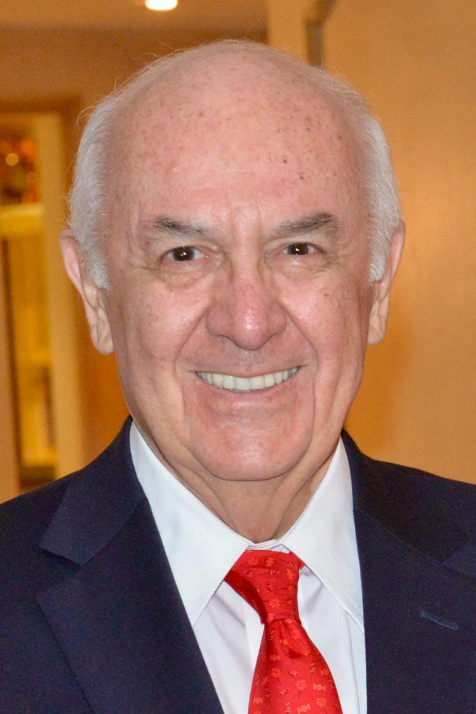 ANCICmx's tweet photo. Expresamos nuestro más grande reconocimiento, admiración, respeto y cariño a quien fue líder, maestro, mentor, colega, esposo, padre, abuelo, bisabuelo, hermano y un extraordinario amigo. Sin el Doctor Felipe Ochoa la labor de ANCIC no sería posible. Su legado sigue en nosotros https://t.co/9MGqnRQMrW