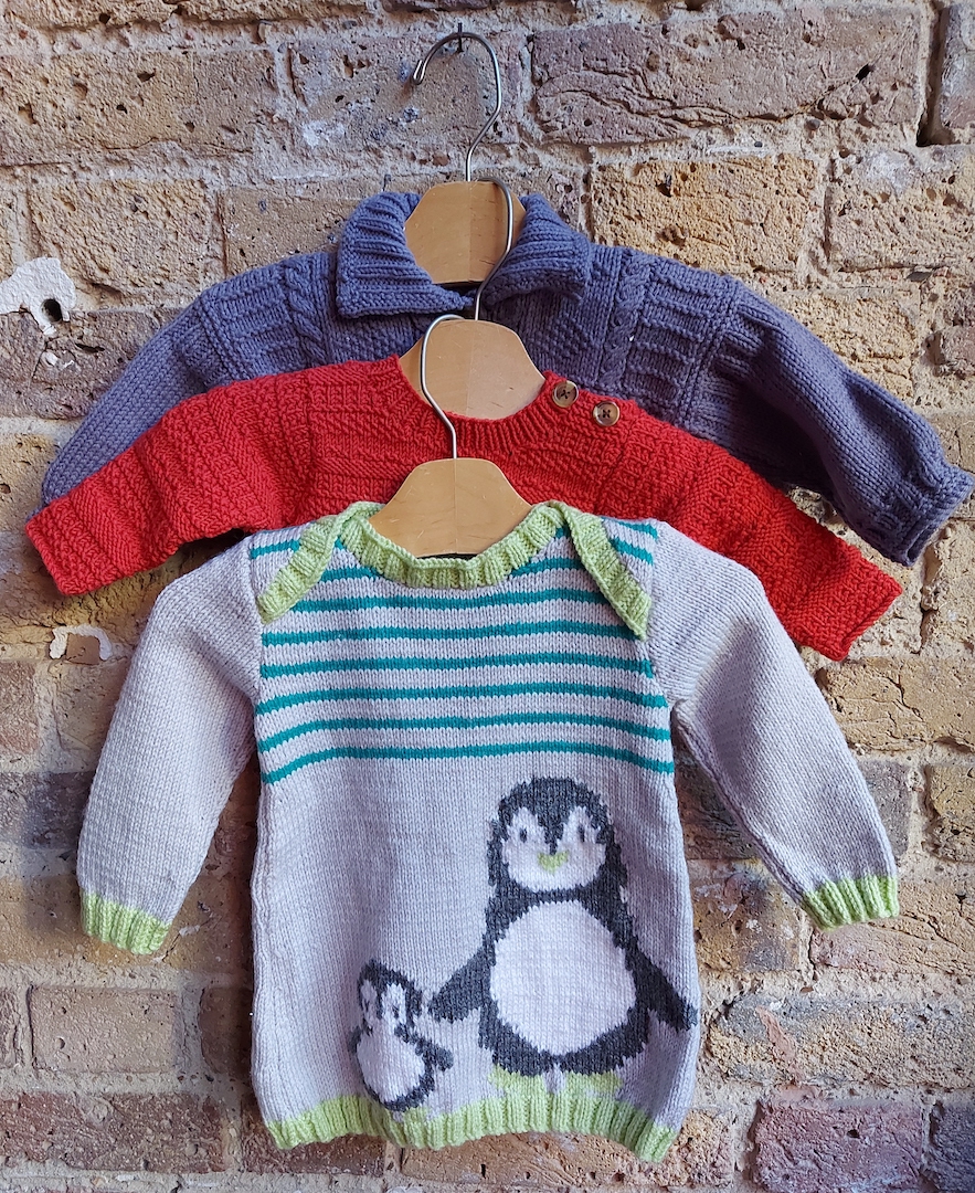 Who doesn't love a penguin on a jumper? Thank you Sandra in Oxford for this delightful collection of children's jumpers. Someone will have great fun wearing them. They are Knit of the Day! #knitoftheday #handmadejumpers #yarnlover #knitting #knittersofinstagram