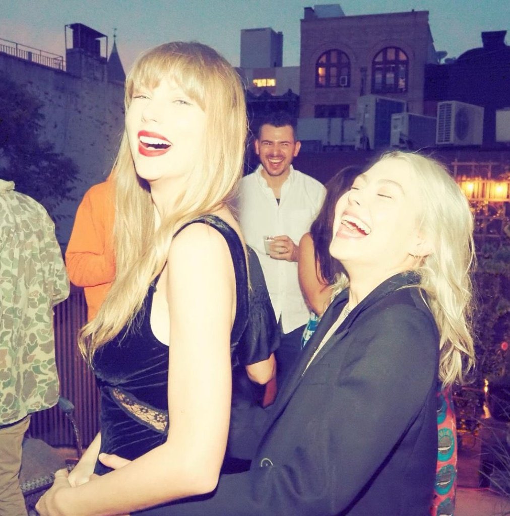 thisiskeitrying's tweet photo. SHUT UPPPPPP https://t.co/gkRc7HgMRI